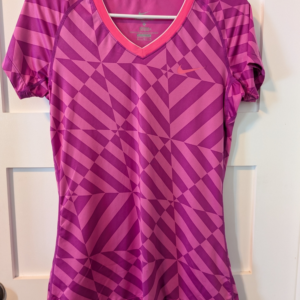 Nike Pink Graphic Fitted Short Sleeve Tee